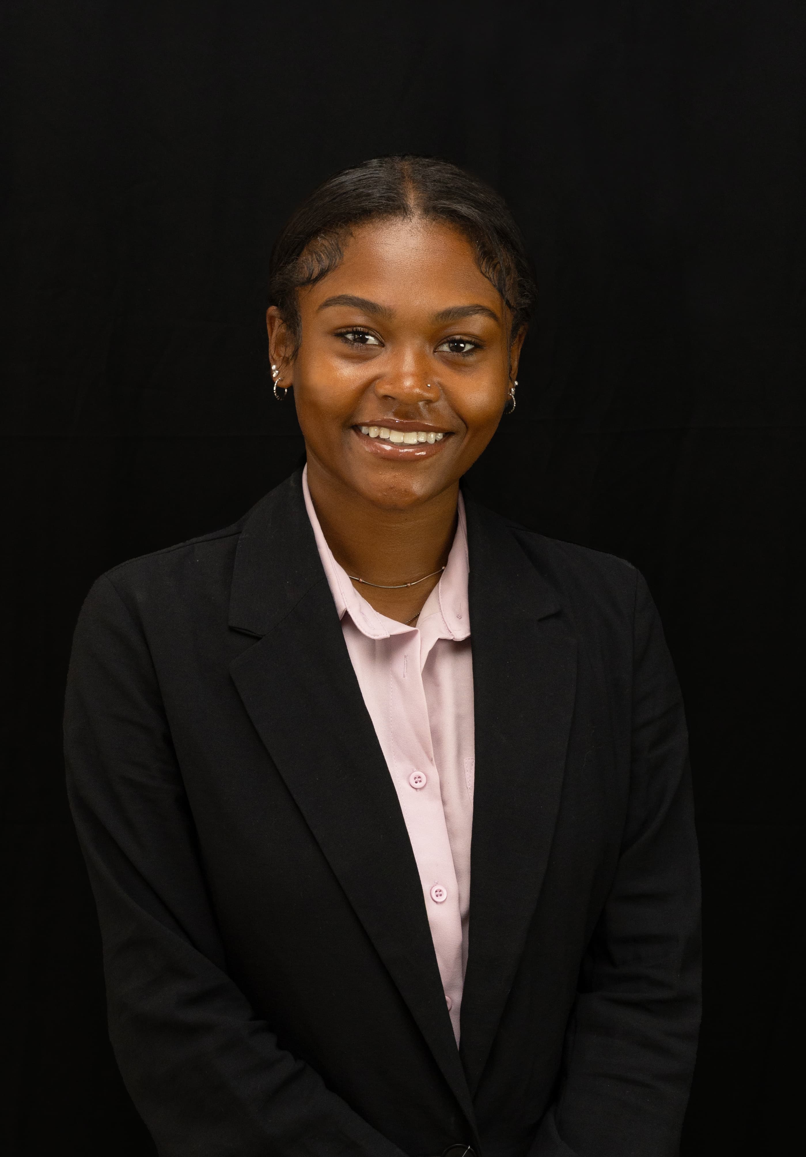 Maya Brown headshot